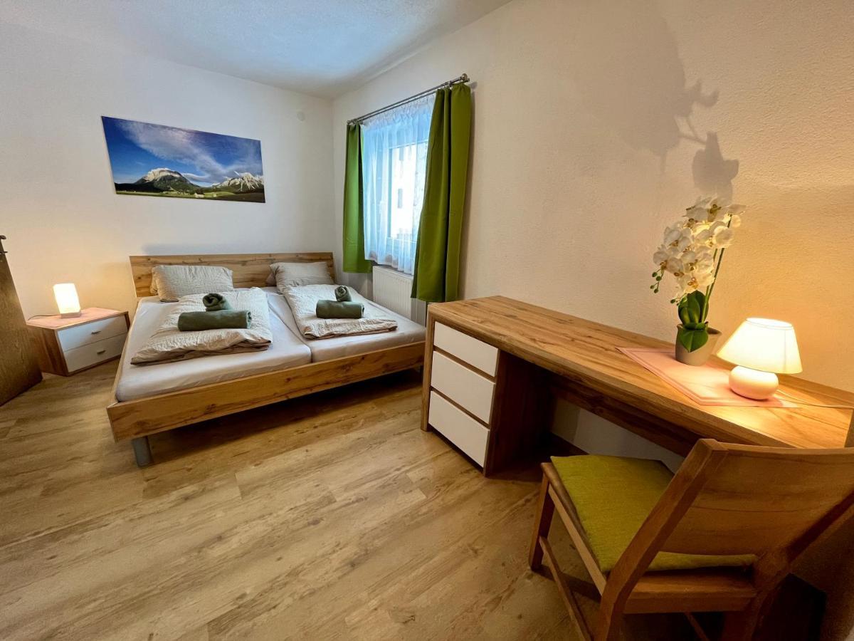 Ferienwohnung Wetterstein Лермос Екстер'єр фото